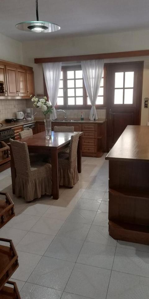 Spata Efi'S House エクステリア 写真